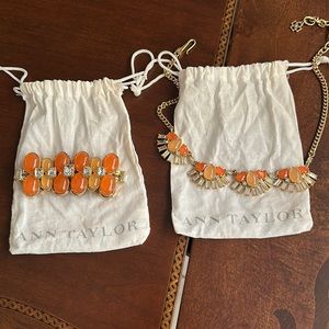 Set Ann Taylor bracelet and necklace